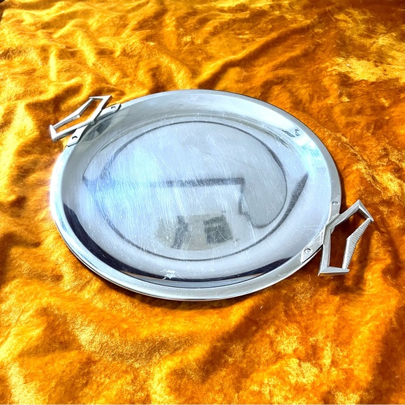 • the vtg mirrored circular vanity tray - Picture 1 of 10
